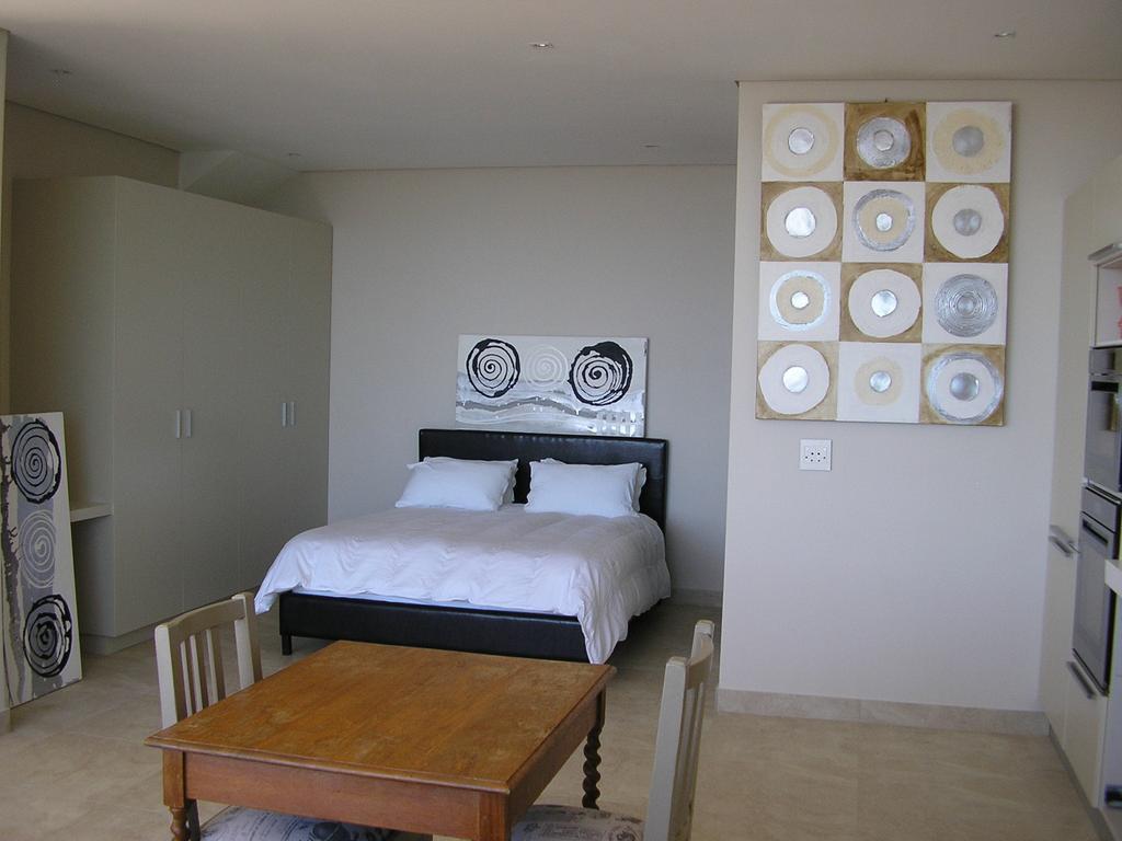 Camps Bay Studio Guesthouse - Studio Cape Town Phòng bức ảnh